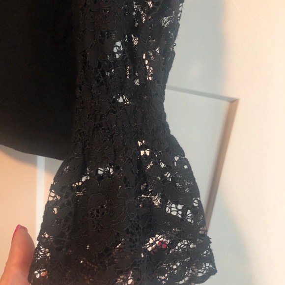 Black top - Picture 2 of 4